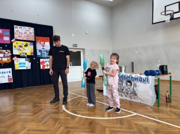 558865297_1243567340907101_8808783281869640680_n