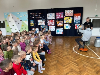 558888350_1243567087573793_8995484658681558888_n