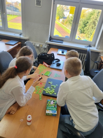 586260094_1285795166684318_3224120689535130260_n