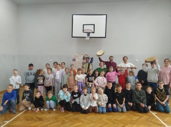 558299827_1250737643523404_1731091921732535899_n