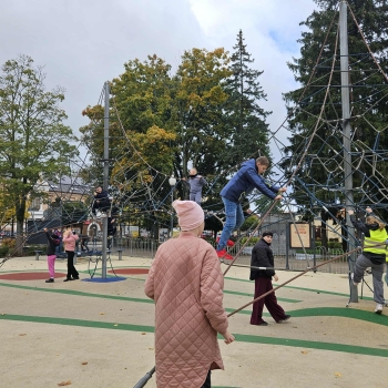 558394174_1251707593426409_1480288678819361484_n