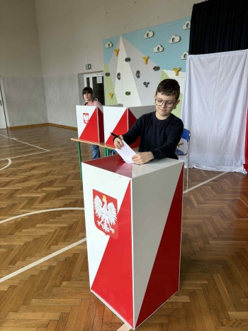 559499699_1251712093425959_5798425463168692794_n