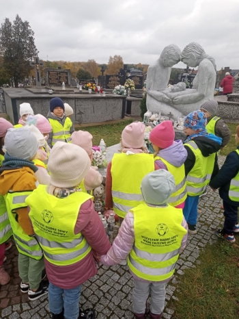 574854723_1269758231621345_8937854836587642441_n