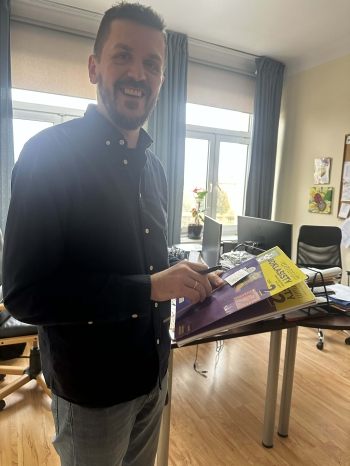 9e1ed265-3719-48fa-add9-e878b8423f05