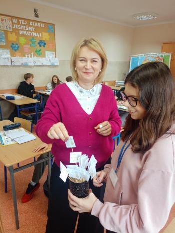 cde7b679-b130-4ae9-89f3-47b4f81828c0