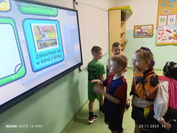 589544804_1293894339207734_3365305479814720709_n