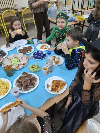 590766745_1293895772540924_1533045902573227941_n