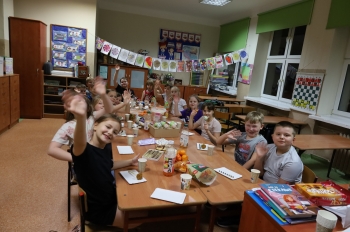 591979387_1293899212540580_8456701415389725158_n