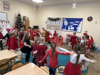 593977395_1297061992224302_5122039423679375778_n