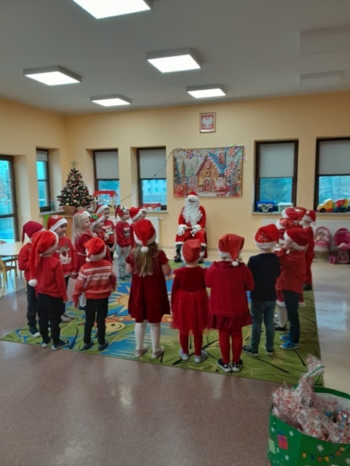 594068348_1297062612224240_3282372378054219128_n