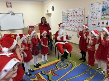 594387786_1297062572224244_1911946626485803427_n