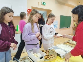 596439556_1298987235365111_1349203167846678934_n