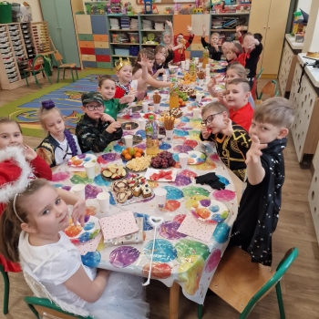 615558335_1326579112605923_6687710220145347196_n