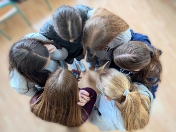 PXL_20260415_121145892