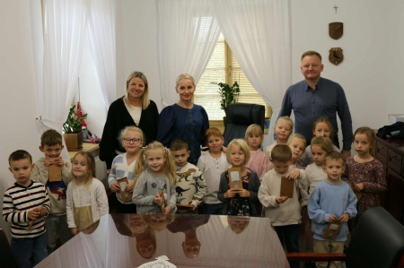 Biedronki z wizytą w Urzędzie Miasta