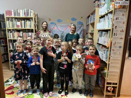 Świąteczna wizyta przedszkolaków w Filii nr 1 Miejskiej Biblioteki Publicznej im...