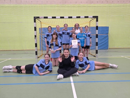 Nasze szczypiornistki z klas 5 - 6 najlepsze w powiecie