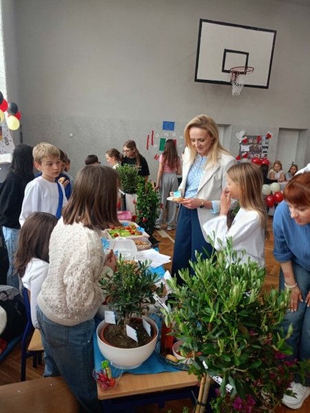 Wielki Finał Dnia Europy – Nasza sala gimnastyczna sercem kontynentu! 